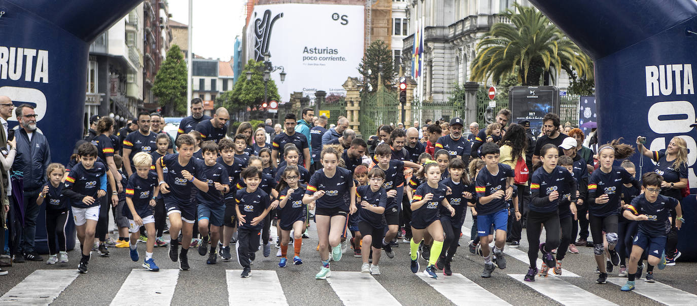 La Ruta 091 llena Oviedo de corredores