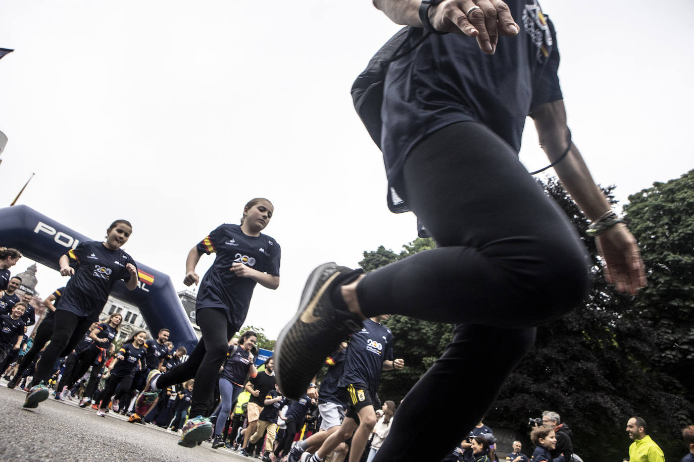 La Ruta 091 llena Oviedo de corredores