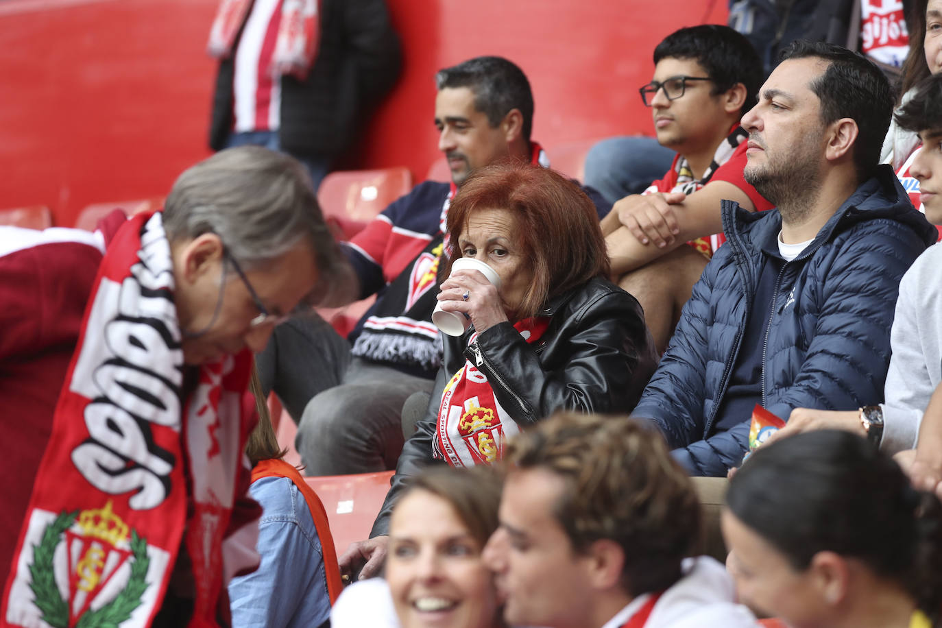 ¿Estuviste en el Sporting - Espanyol? ¡Búscate!