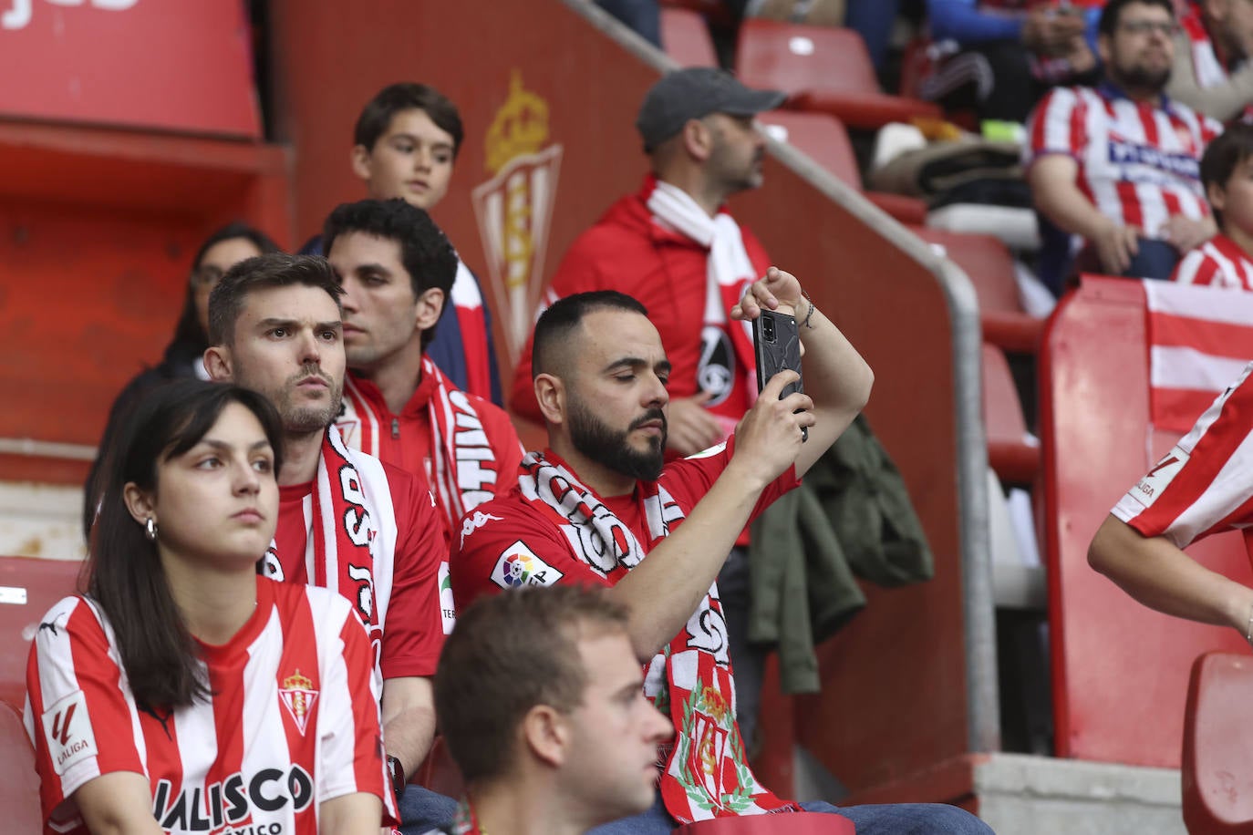 ¿Estuviste en el Sporting - Espanyol? ¡Búscate!