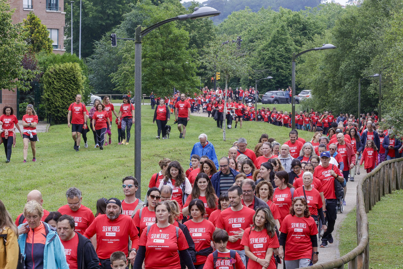 Primera marcha solidaria de Cruz Roja