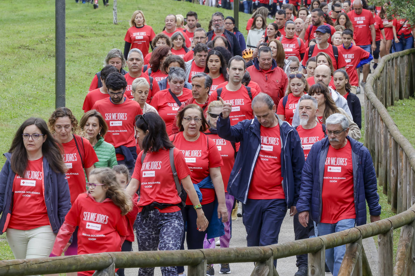 Primera marcha solidaria de Cruz Roja