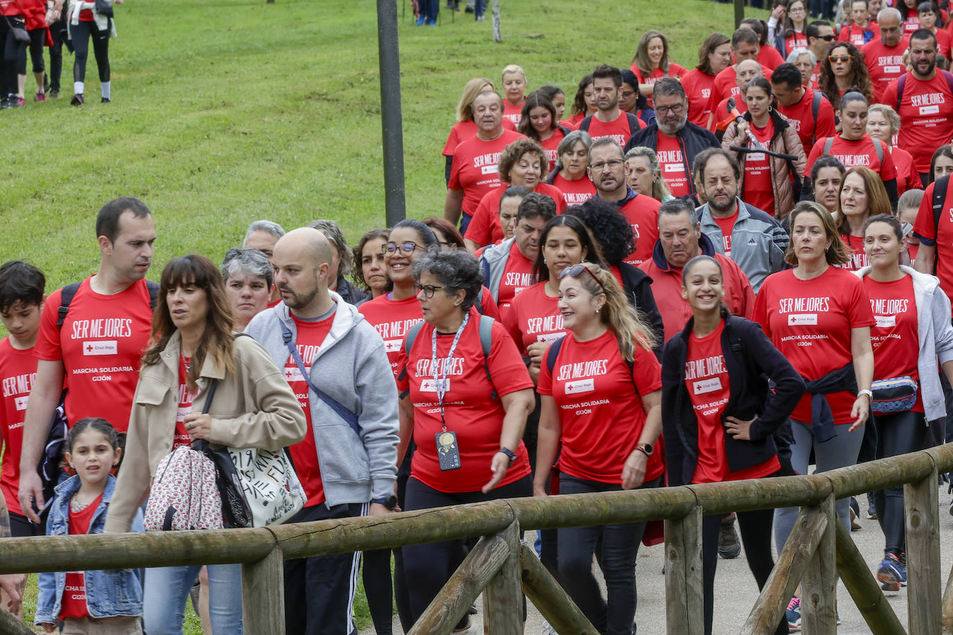 Primera marcha solidaria de Cruz Roja