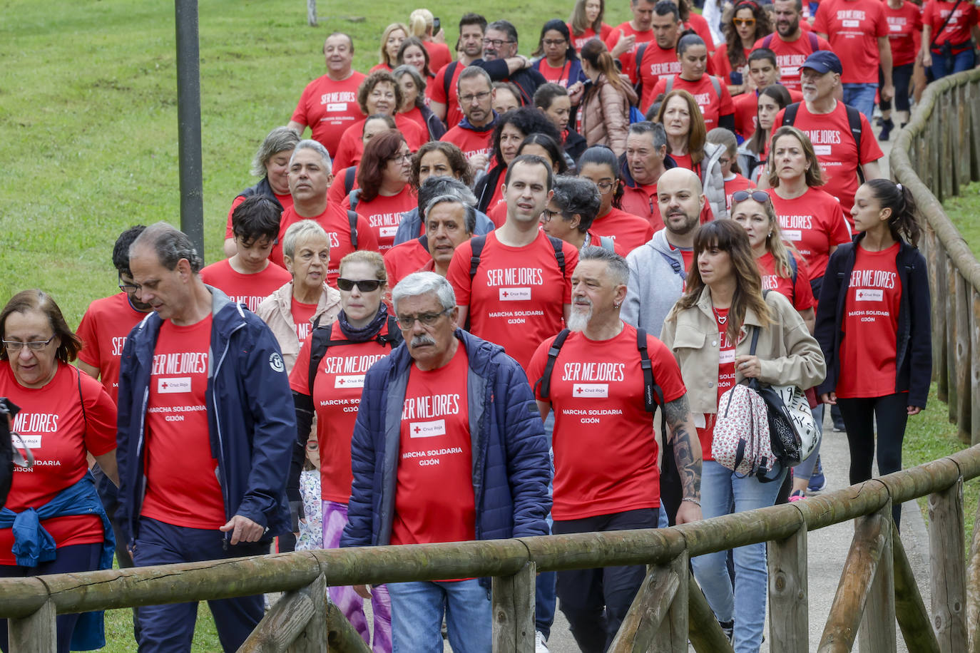 Primera marcha solidaria de Cruz Roja