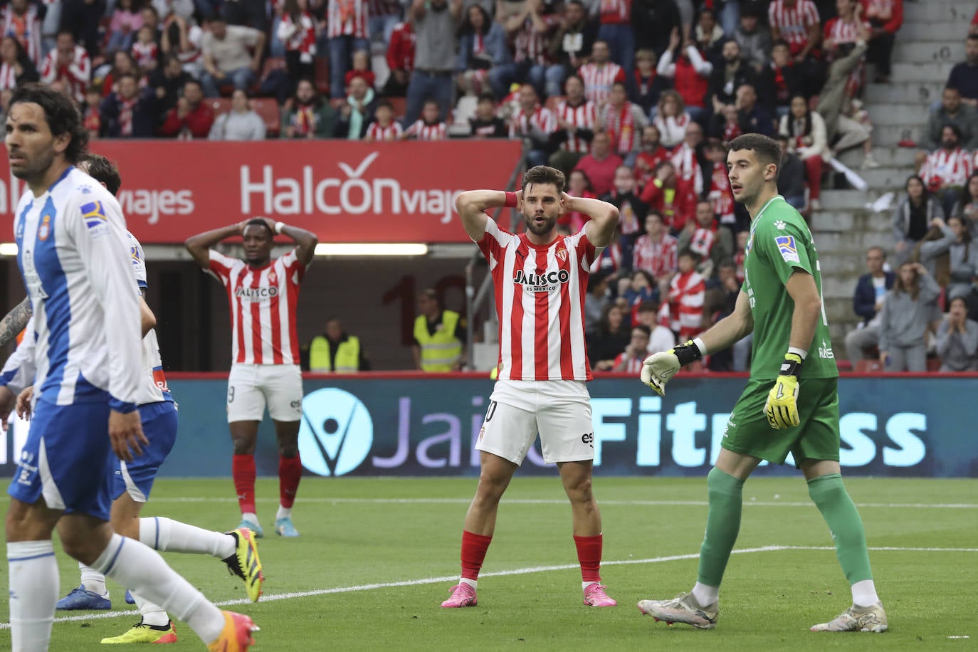 Las mejores imágenes del partido entre el Sporting y el Espanyol