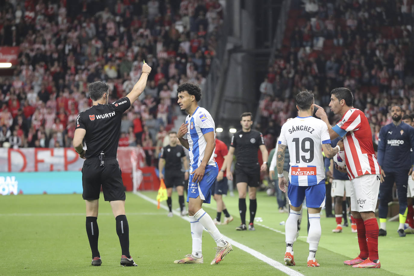 Las mejores imágenes del partido entre el Sporting y el Espanyol