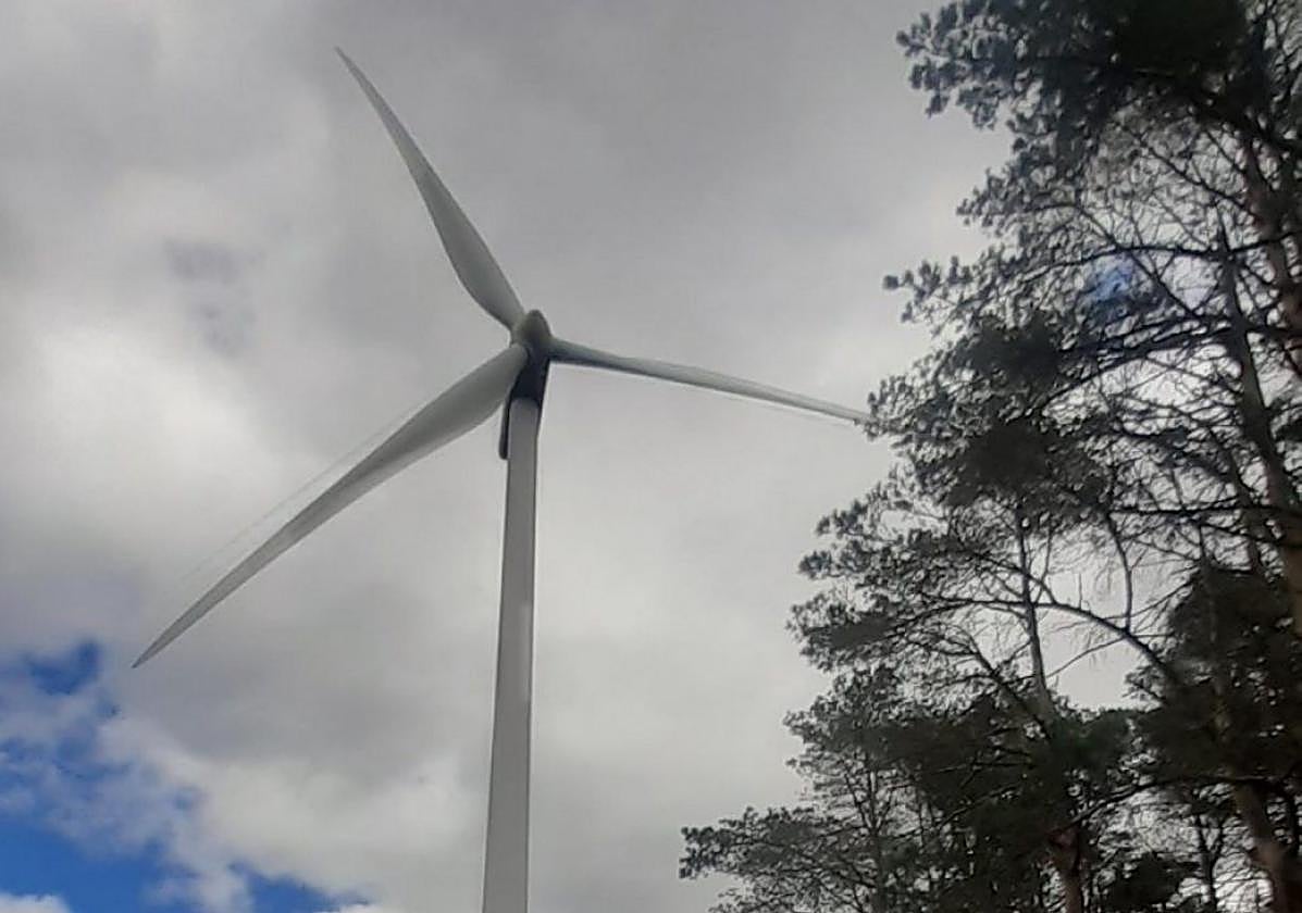 Imagen del parque eólico en Salas, Pravia y Cudillero.