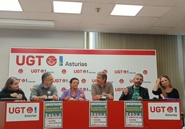 Llorente, Cristóbal Puente de UGT y Jorge Caro, de CSIF, junto con las tres responsables del 0 a 3 en cada sindicato han explicado este martes la situación de la red.