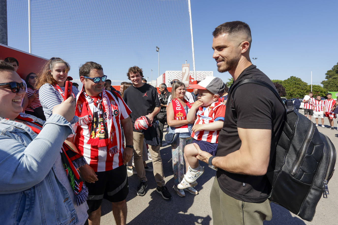 La Mareona arropa al Sporting antes de la vuelta: «¡Sí se puede!»