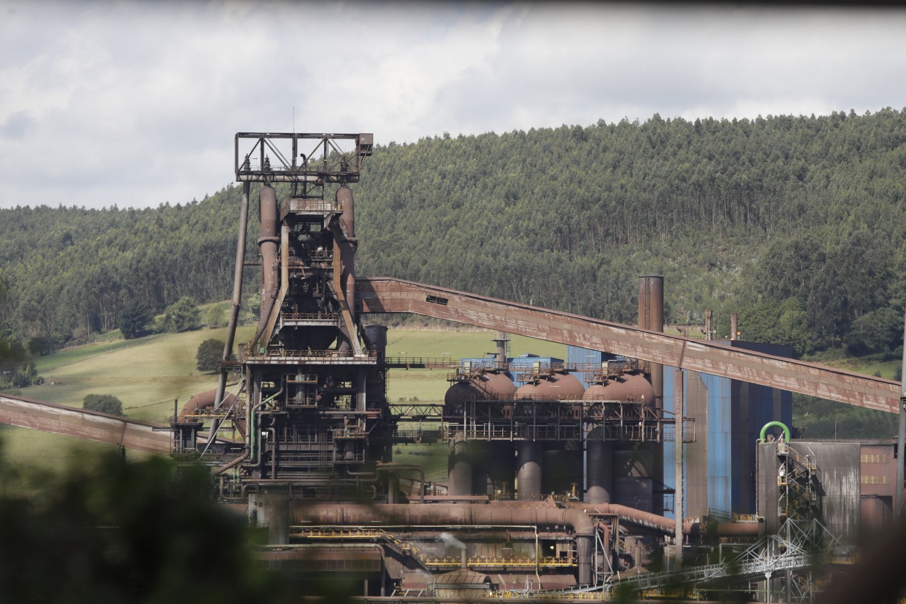 Arcelor prevé prescindir de uno de sus dos hornos altos de Asturias.