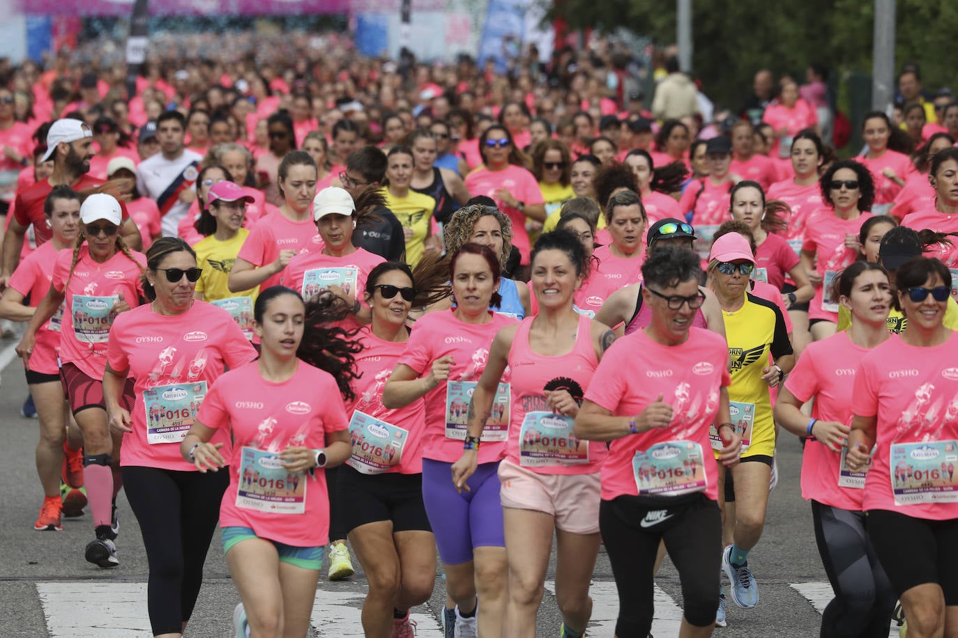 ¿Estuviste en la Carrera de la Mujer en Gijón? ¡Búscate en las fotos!