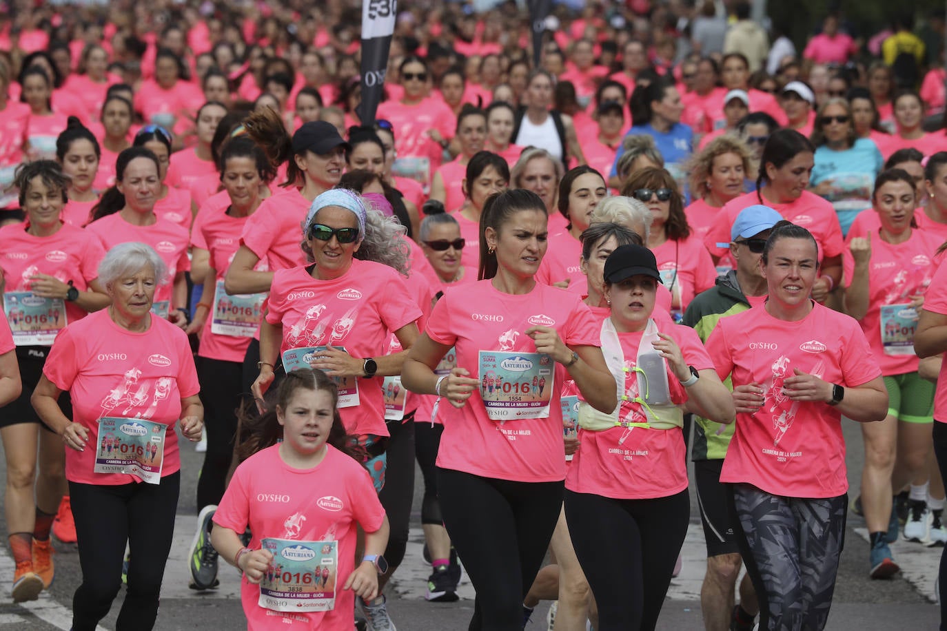 ¿Estuviste en la Carrera de la Mujer en Gijón? ¡Búscate en las fotos!