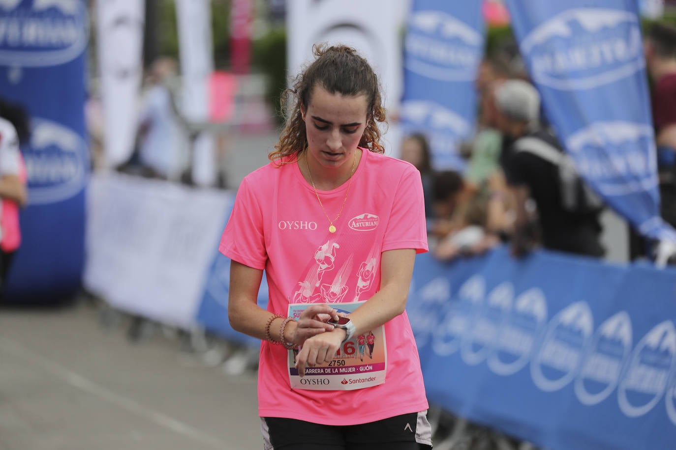 ¿Estuviste en la Carrera de la Mujer en Gijón? ¡Búscate en las fotos!