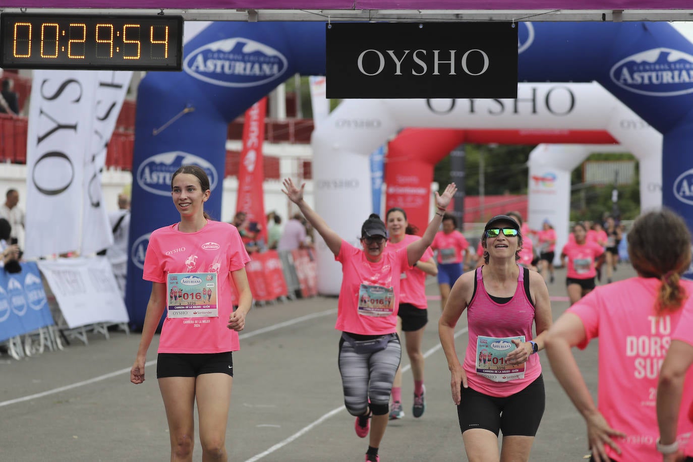 ¿Estuviste en la Carrera de la Mujer en Gijón? ¡Búscate en las fotos!