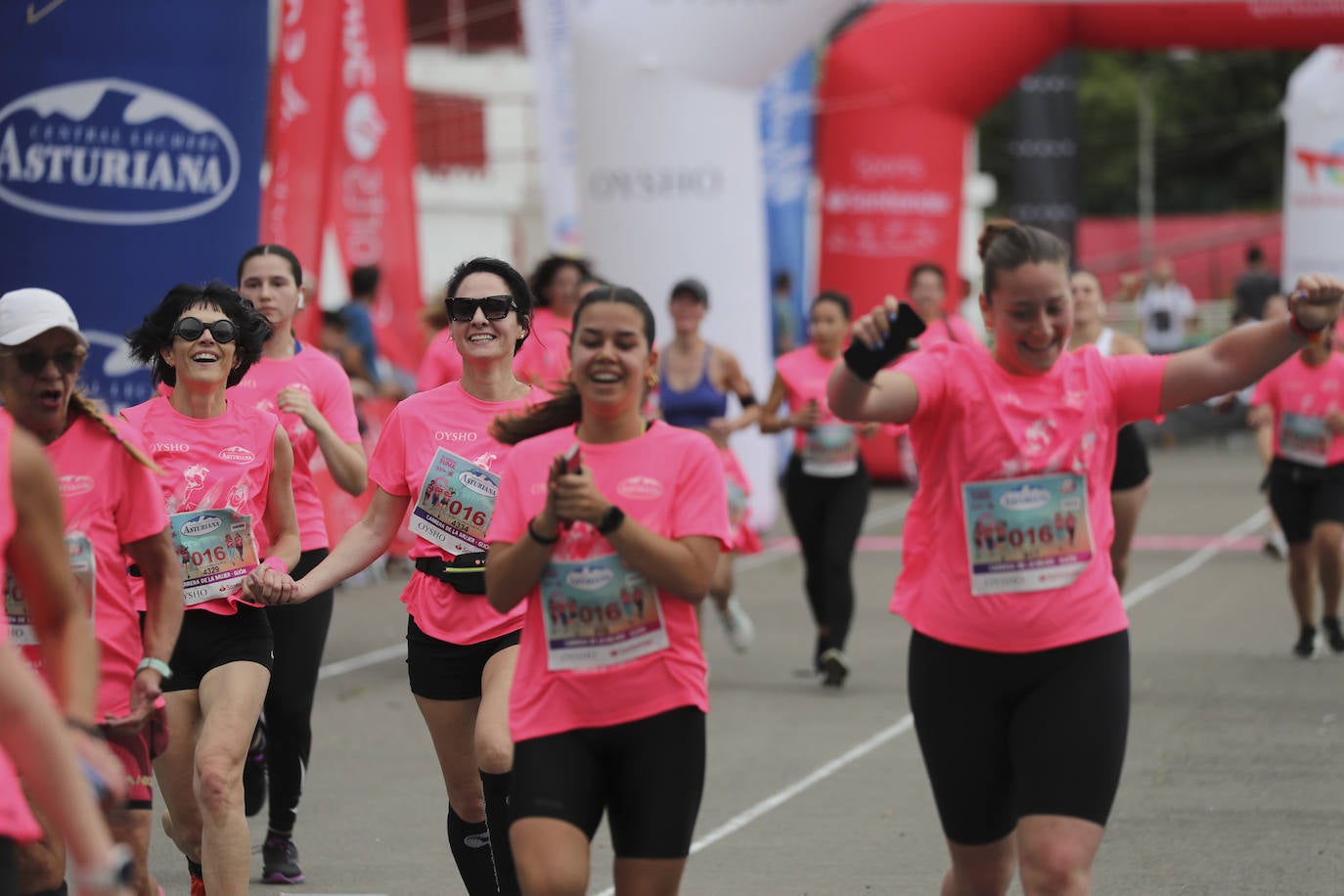 ¿Estuviste en la Carrera de la Mujer en Gijón? ¡Búscate en las fotos!