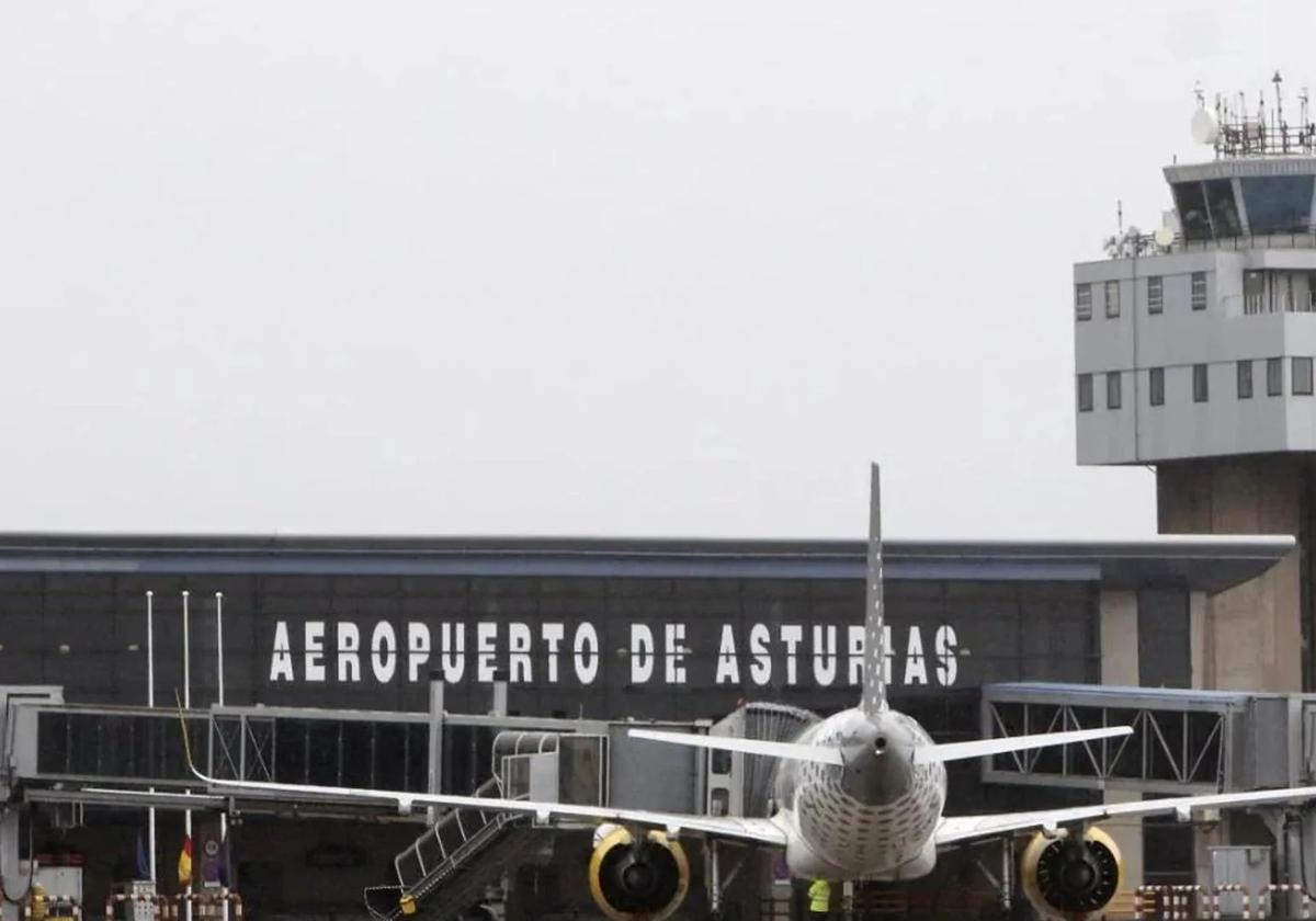 La tormenta en Asturias obliga a desviar a Santander un avión procedente de Bruselas