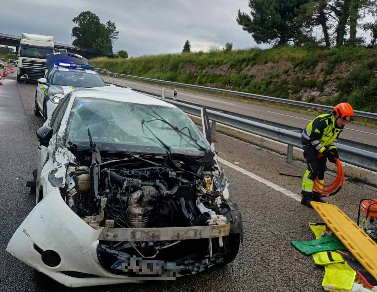 Uno de los coches implicados.