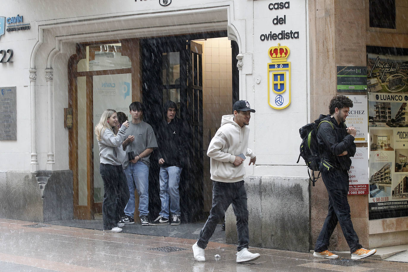 Lluvia y granizo: el mal tiempo azota a Asturias a las puertas del verano