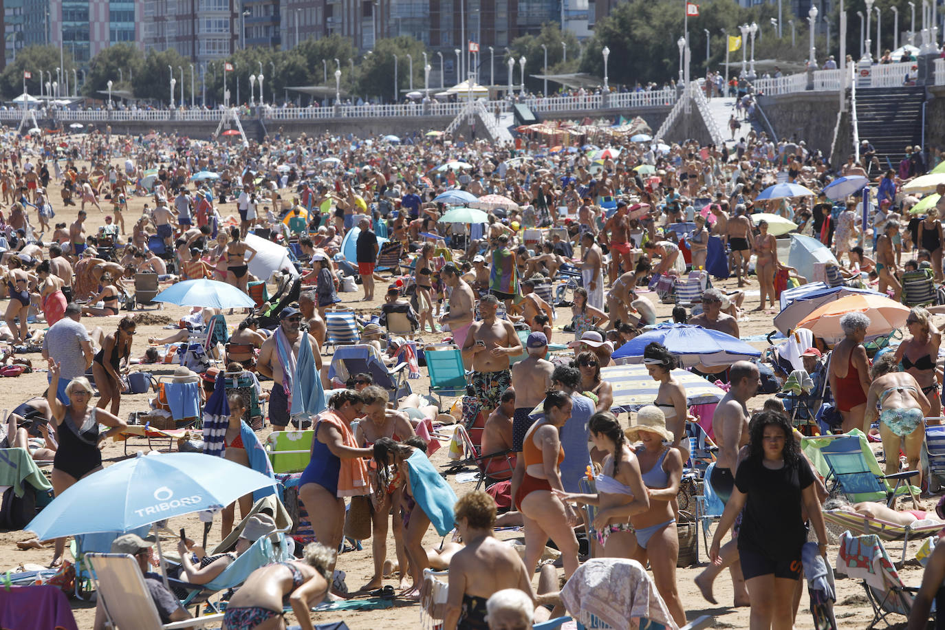 Asturias tendrá este año un verano más cálido y seco de lo normal