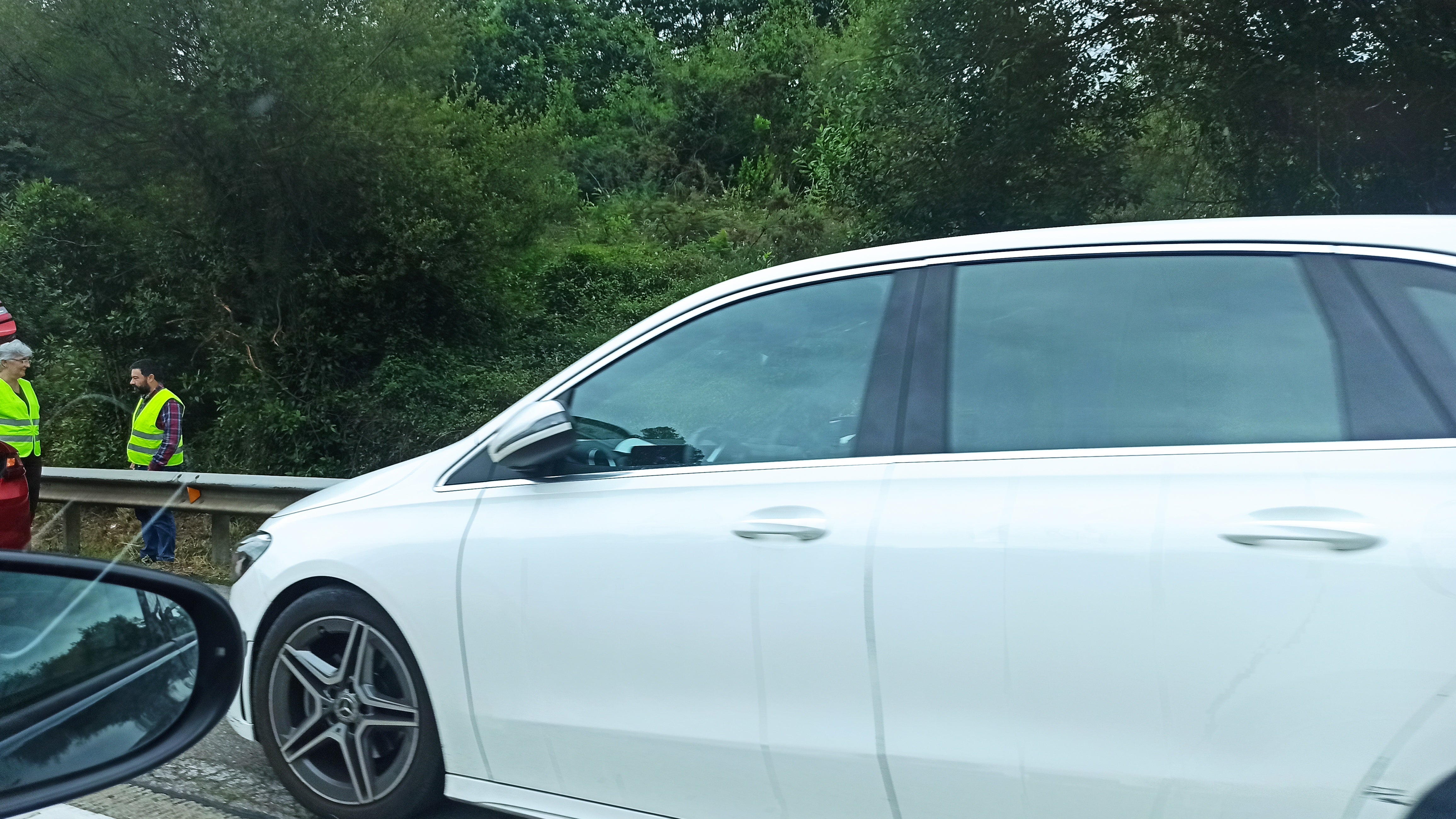 Amplio dispositivo por un accidente múltiple entre Gijón y Avilés