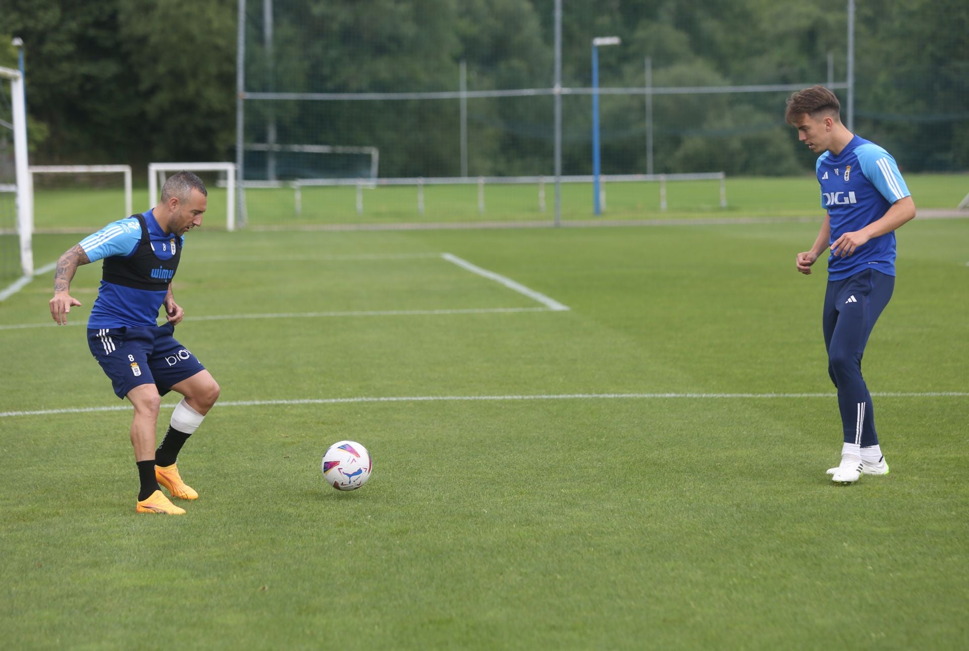 Así entrena el Real Oviedo antes del partido frente al Espanyol