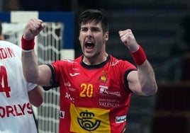 Abel Serdio, celebrando un gol con la Selección Española