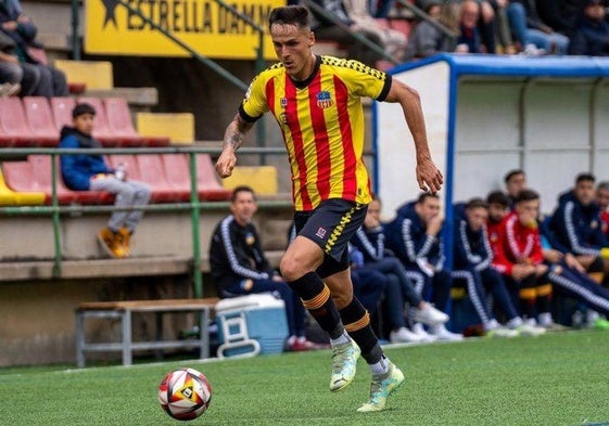 Luis Martínez, con la camieta del Sant Andreu.