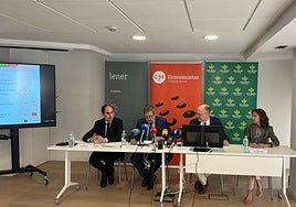 Amalio Miralles, Abel Fernández, Santiago Álvarez y Liliana Valdés