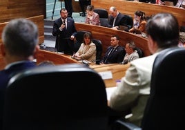 Adrián Barbón, esta mañana en la Junta General del Principado.