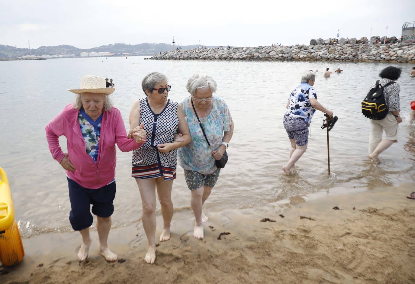 De El Bierzo a Gijón para mojar los pies en Poniente