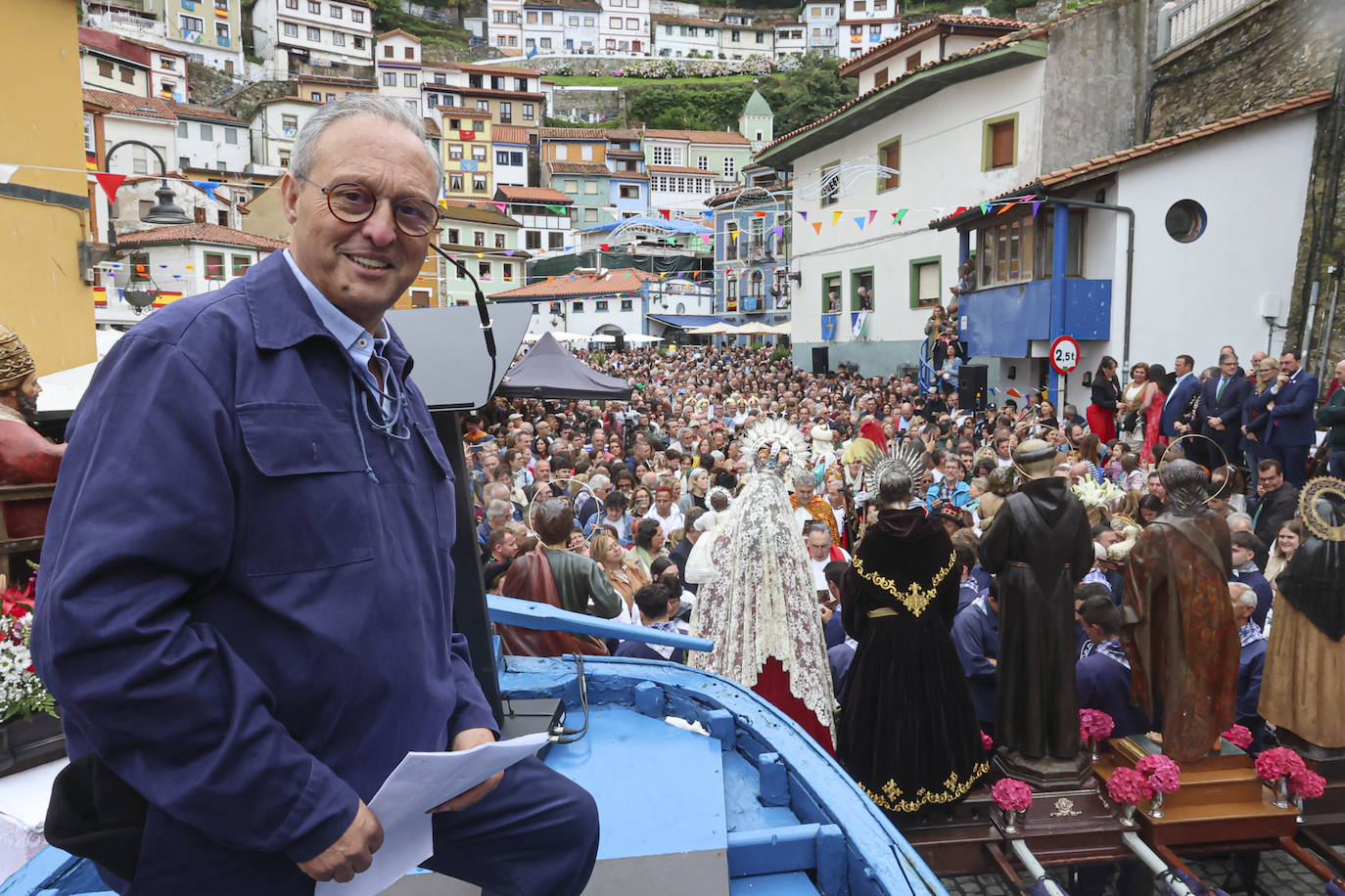 Cudillero brilla por San Pedro: las imágenes una Amuravela multitudinaria