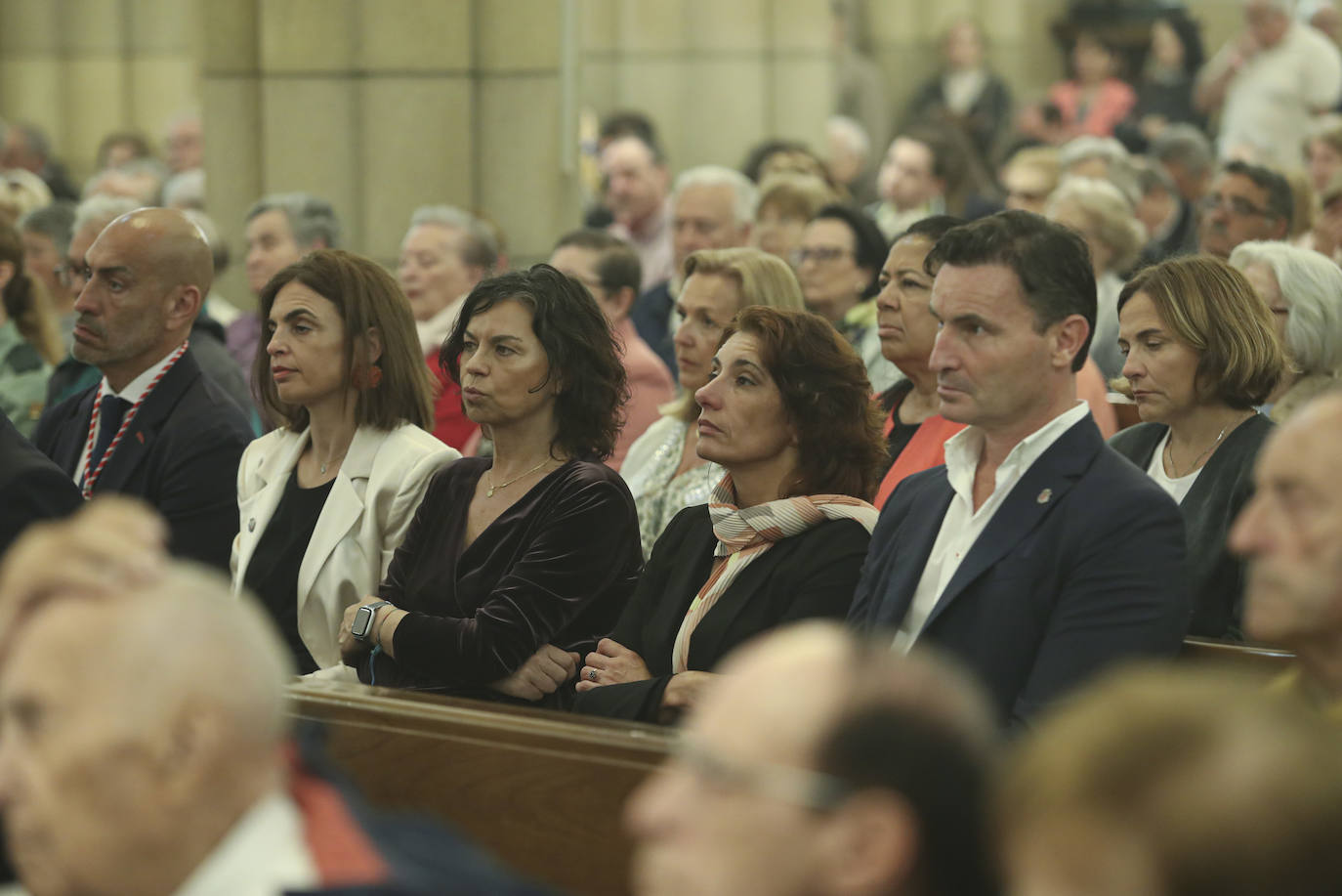 Gijón inicia los festejos por San Pedro con la bendición de las aguas