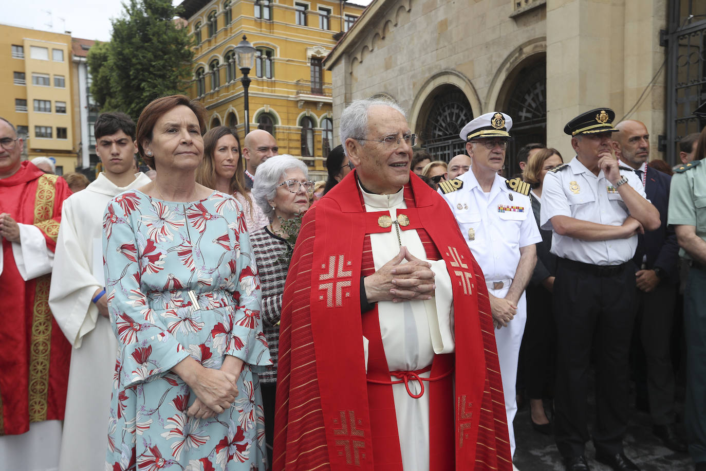 Gijón inicia los festejos por San Pedro con la bendición de las aguas