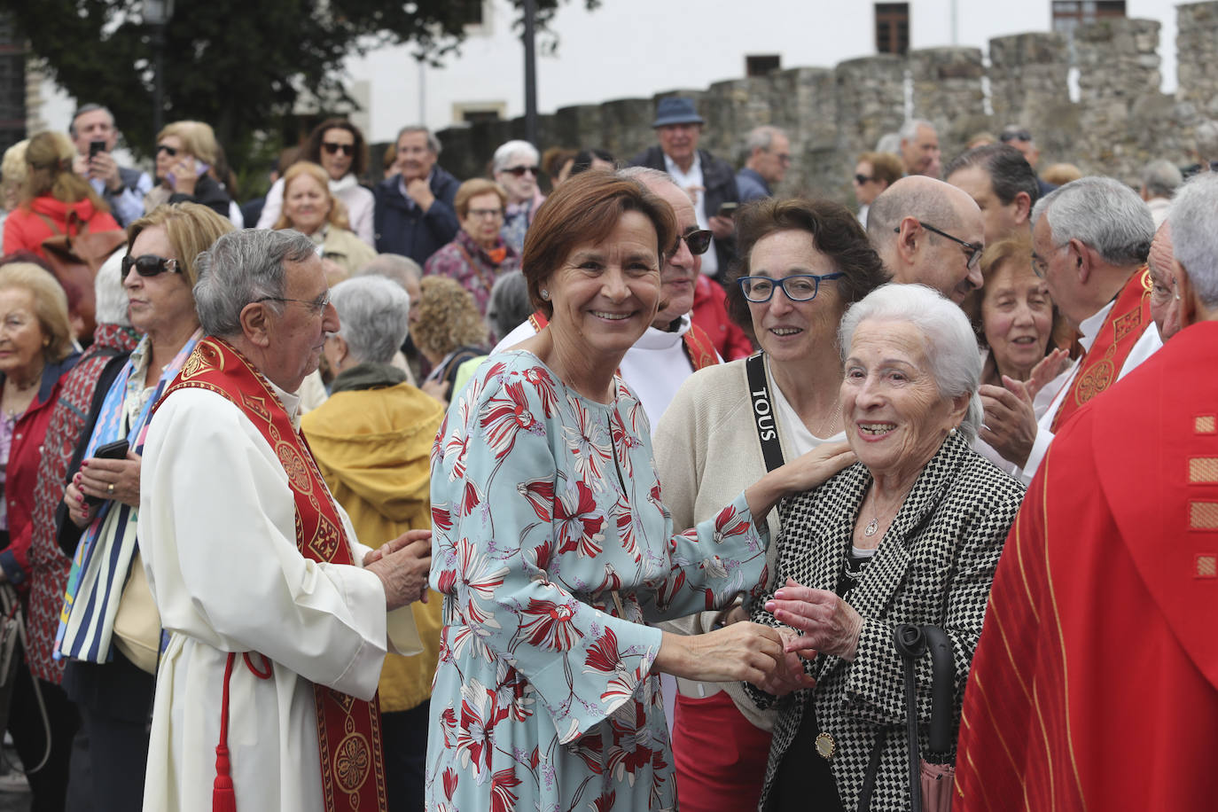 Gijón inicia los festejos por San Pedro con la bendición de las aguas