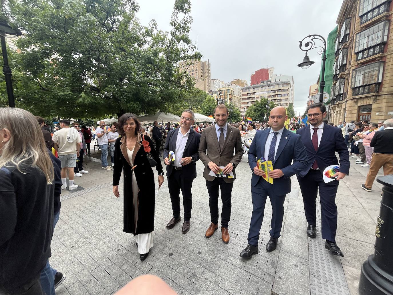 Las calles de Gijón se llenan de orgullo y de reivindicaciones a partes iguales