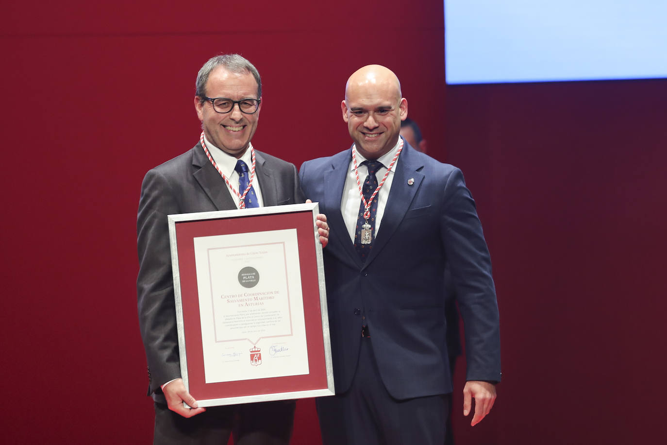 Honores y distinciones en Gijón: así fue la entrega de medallas de la ciudad