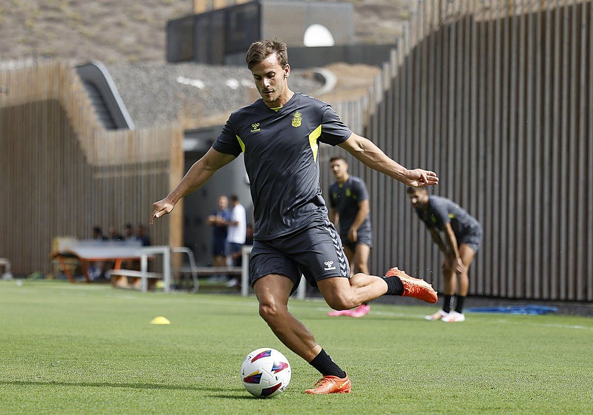 Eric Curbelo, durante un entrenamiento con Las Palmas.