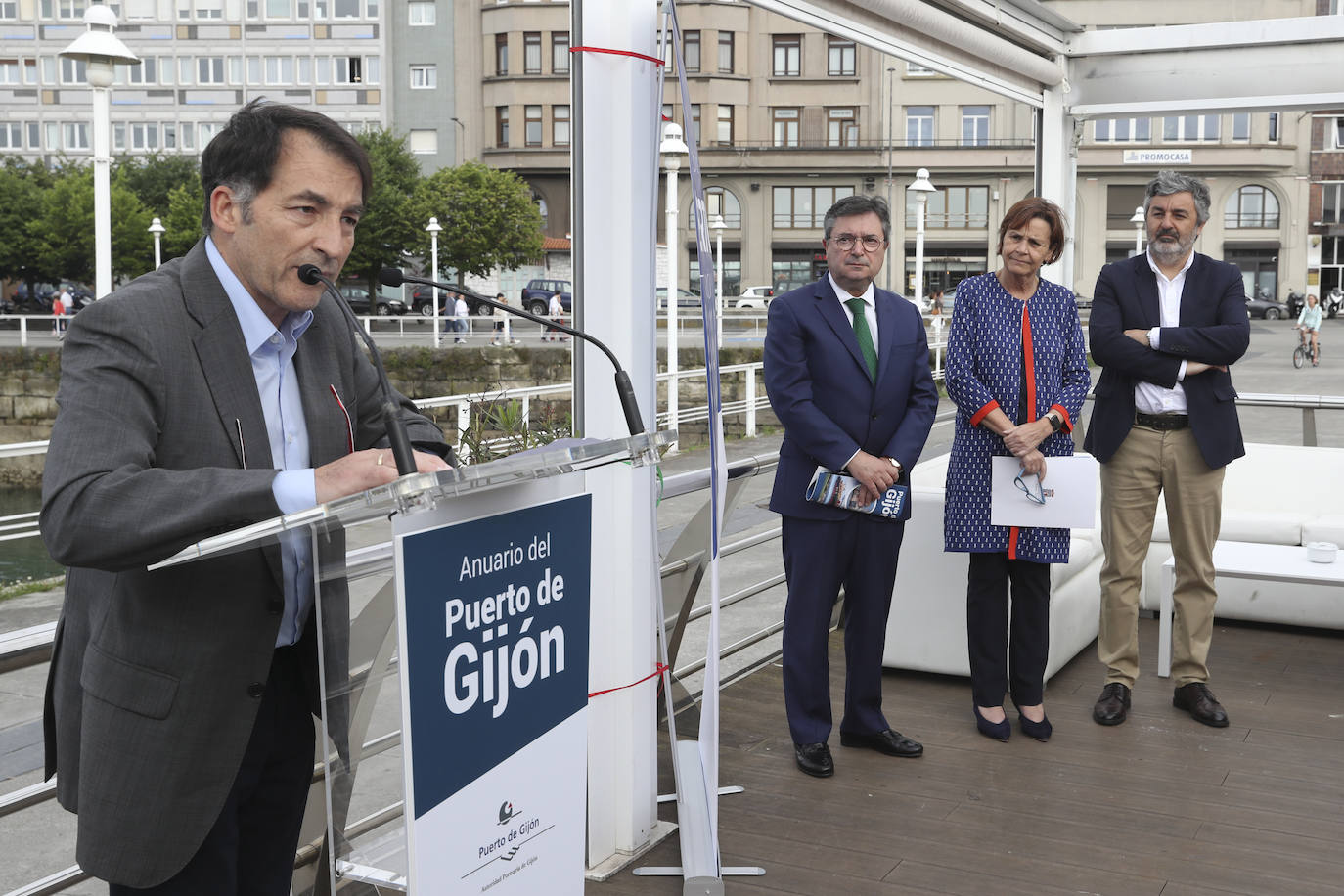 Así ha sido la presentación del anuario del Puerto de Gijón