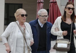 María Jesús Iglesias, José Ángel Fernández Villa y Ángela Fernández.