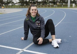 Bárbara Camblor, en la pista de Las Mestas.