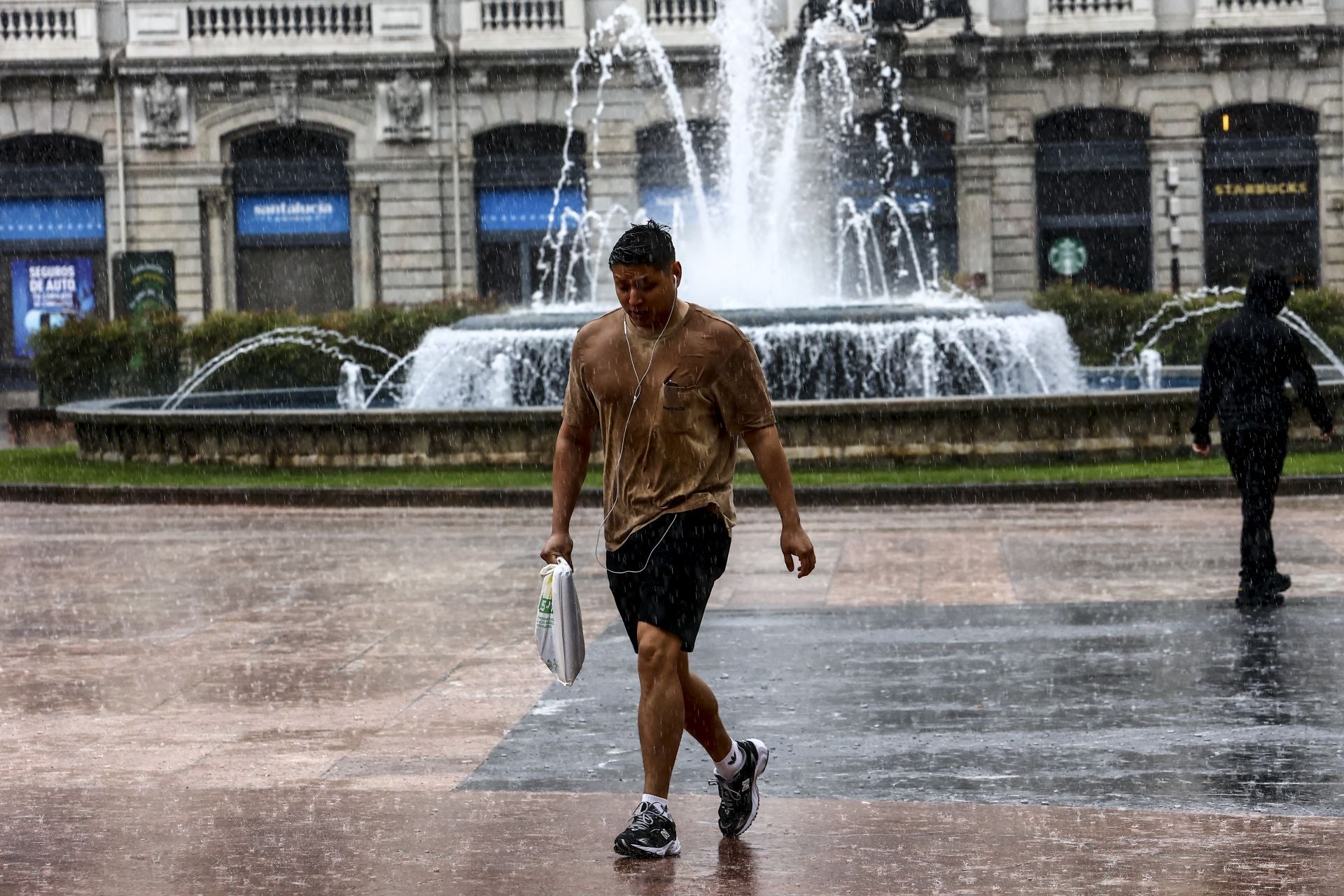 La lluvia &#039;acaba con el verano&#039; en Asturias