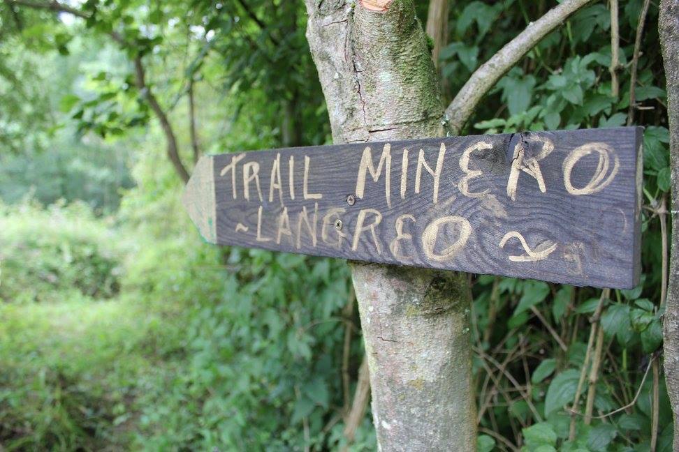 El recorrido del Trail Minero de Langreo también está disponible como ruta senderista, bien señalizado y con los caminos limpios y recuperados gracias a la carrera y al empeño de los vecinos de La Mudrera.