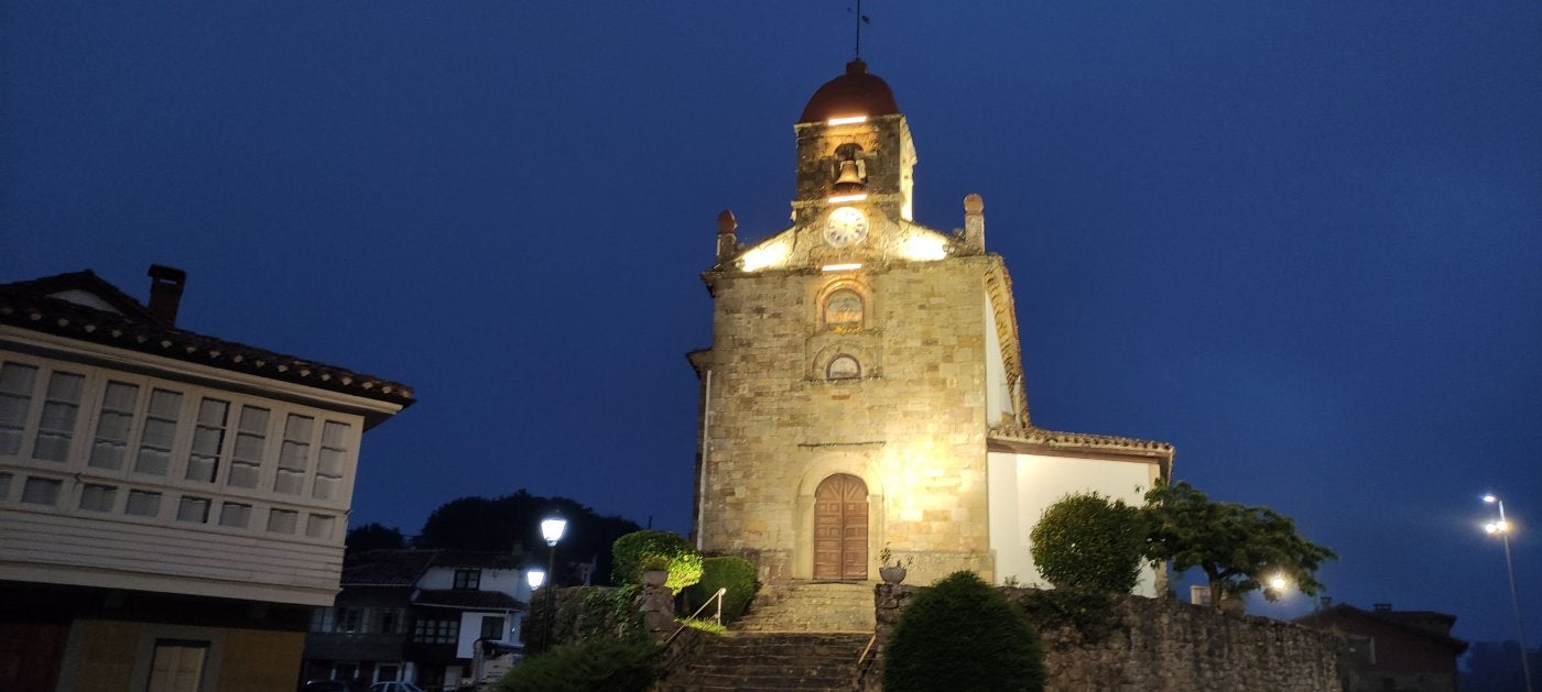 La iglesia de San Martín el Real, con la nueva iluminación monumental.