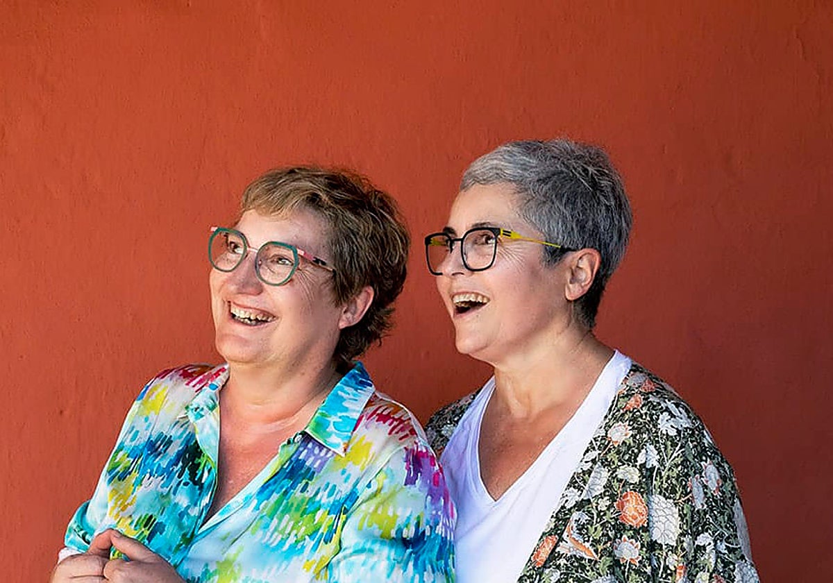 Sara Gutiérrez y Eva Orúe.