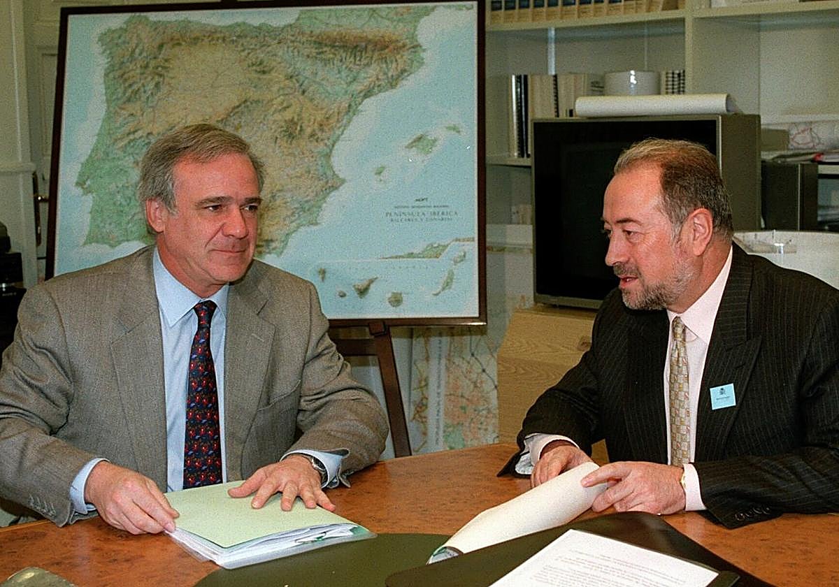 Francisco Lazcano y Gabino de Lorenzo se reunieron en Madrid en 1998 para hablar de la Ronda Norte.