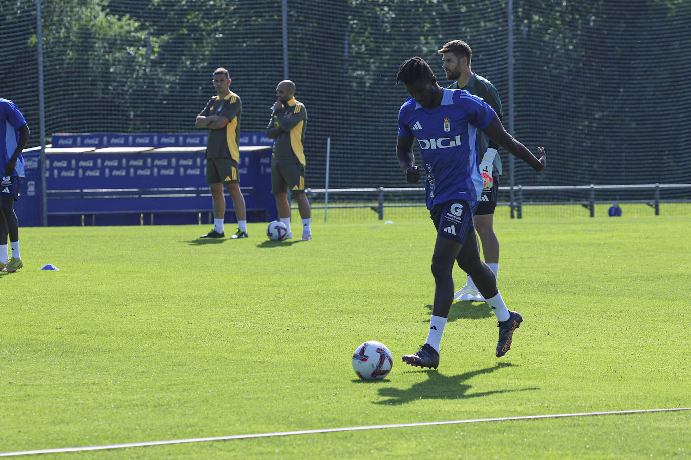 El Real Oviedo se pone a punto: las imágenes del primer entrenamiento