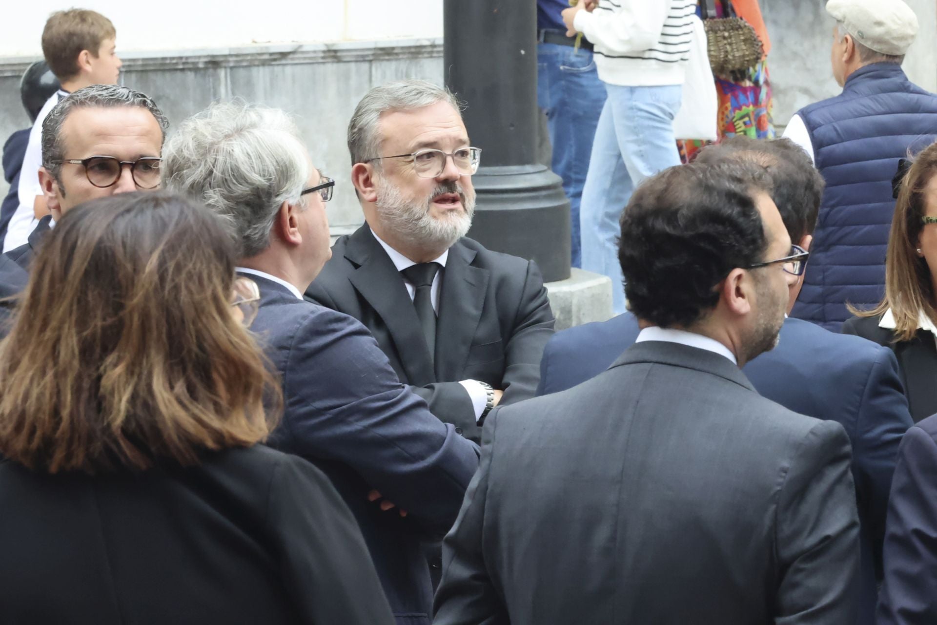 Multitudinario adiós en Oviedo a José Manuel Suárez Bocero