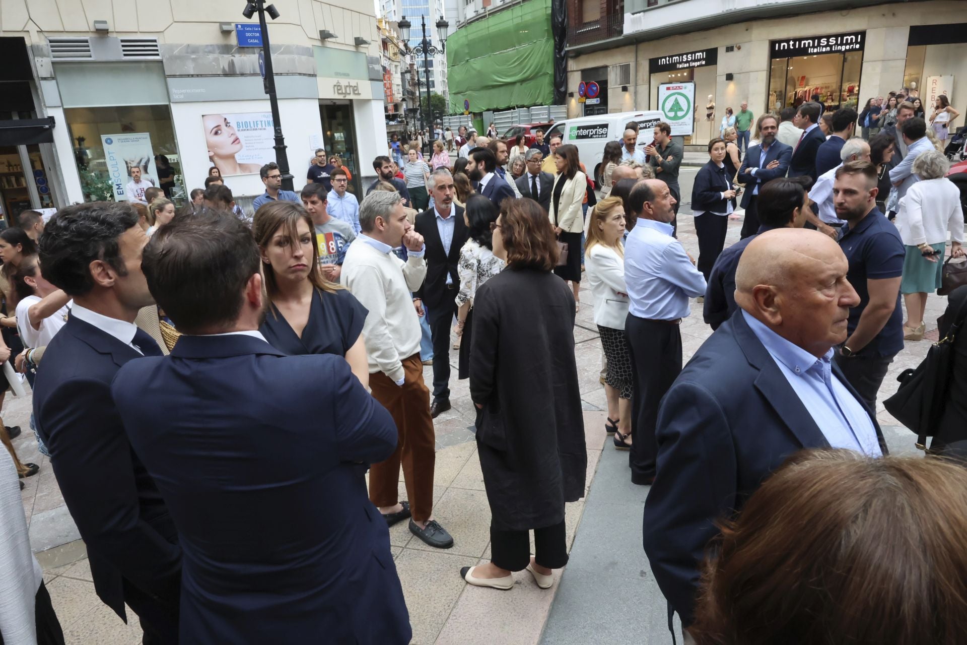 Multitudinario adiós en Oviedo a José Manuel Suárez Bocero