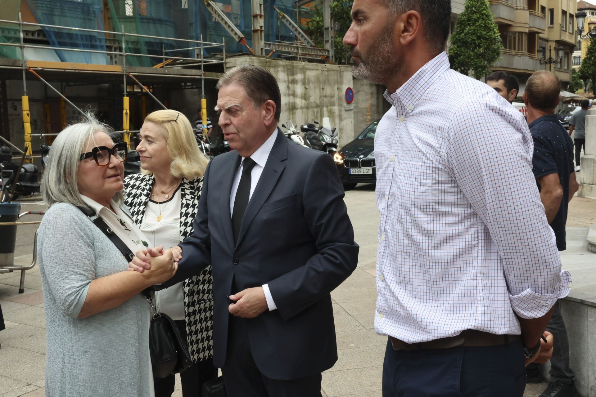 Multitudinario adiós en Oviedo a José Manuel Suárez Bocero
