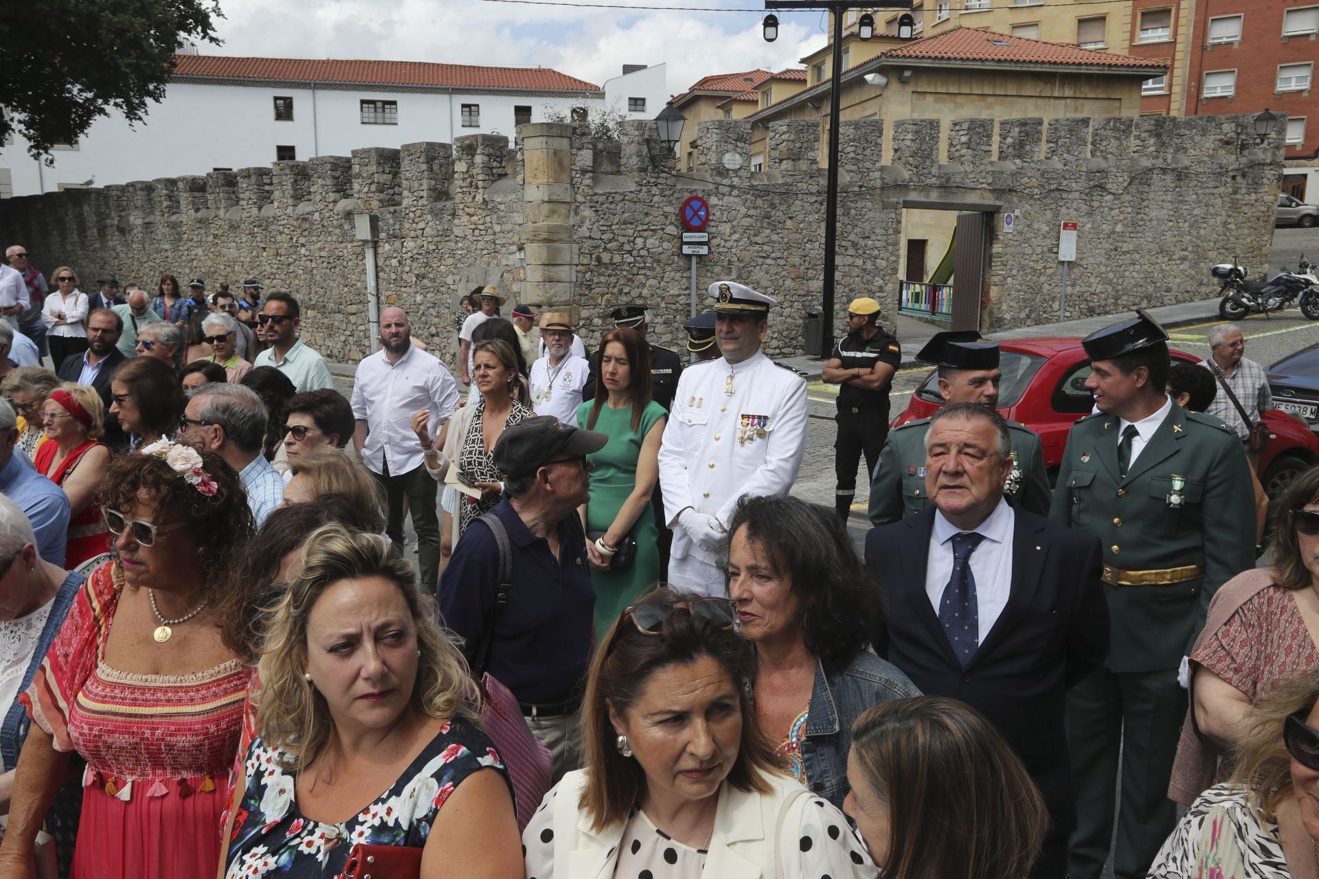 Gijón celebra la ofrenda floral del Carmen más especial